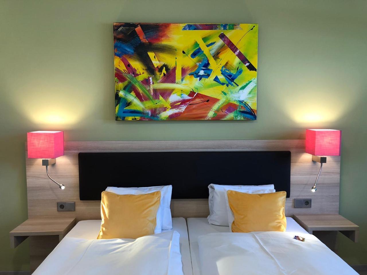 Hotel „Zur Linde“ 埃英根 外观 照片